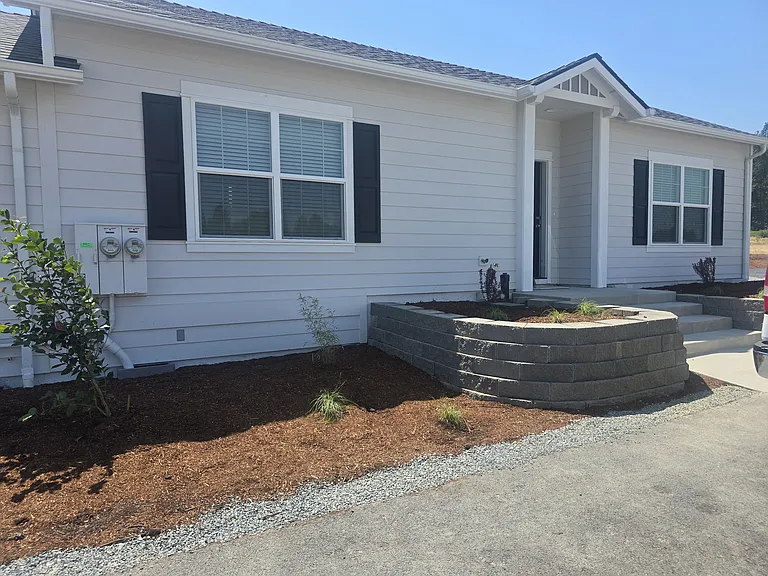 2032 SW Allen Creek Rd #B — Photo 19