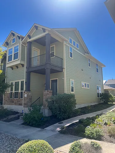 2707 Zach Scott St Photo 1