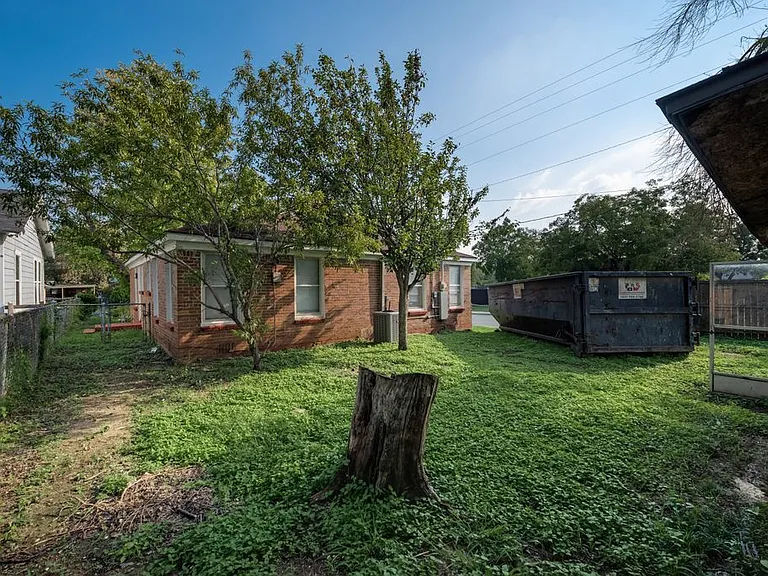 3540 Burton Ave #B — Photo 3