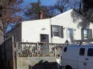 2000 S Anvil Ln, Temple Hills, MD 20748