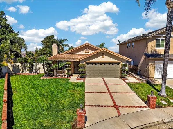 1389 Sonnet Hill Ln, Corona, CA 92881