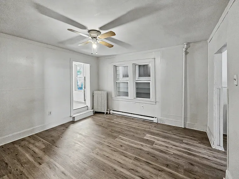 122 Willow St #1 — Photo 7