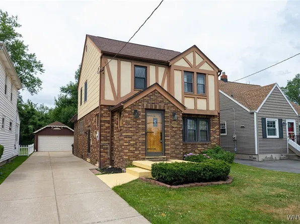 2912 Eggert Rd, Tonawanda, NY 14150