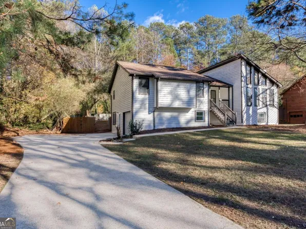 2002 Elmpark Ln, Snellville, GA 30078