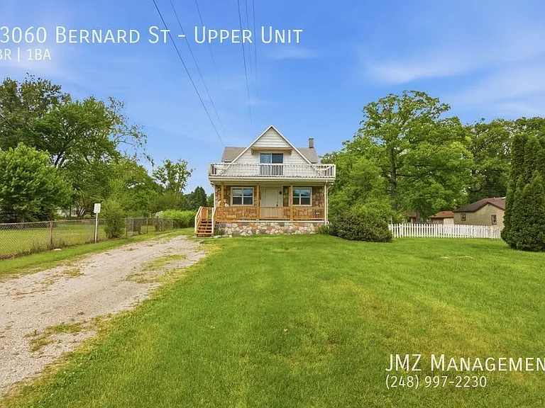 23060 Bernard St #UPPER — Photo 37
