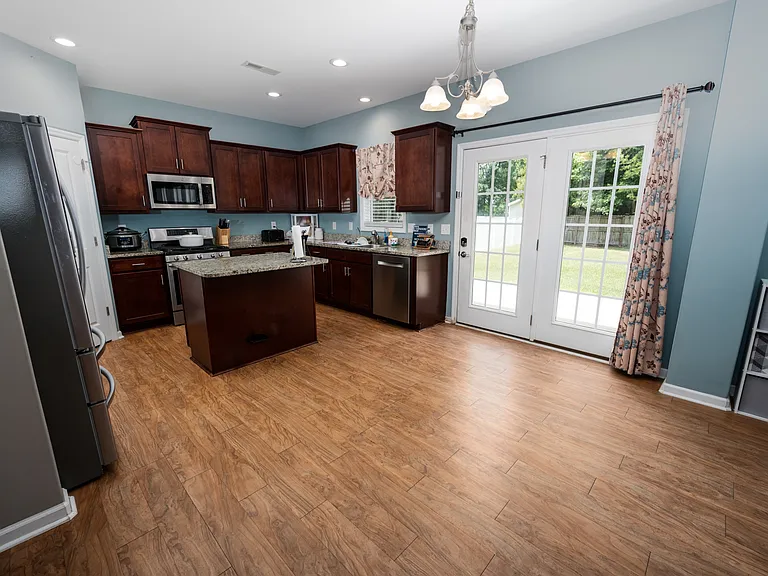 3201 Coley Ln — Photo 11