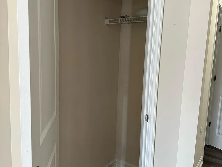 108 Pelsett St — Photo 12