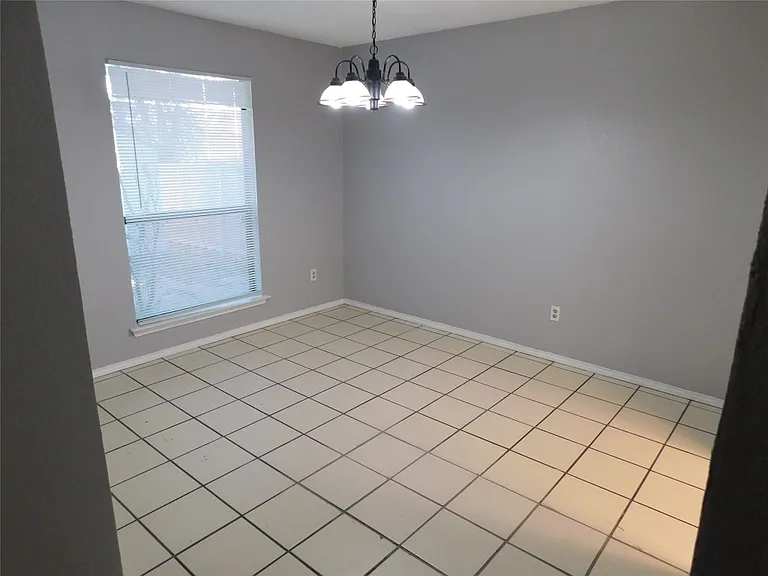8232 Meadowbrook Dr — Photo 22