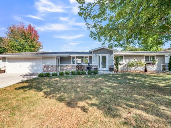 1500 15th St, Milford, IA 51351