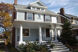 3rd image of 1065 Lakeland Ave