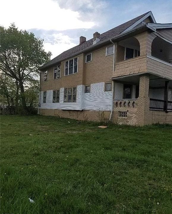 Building Photo 3