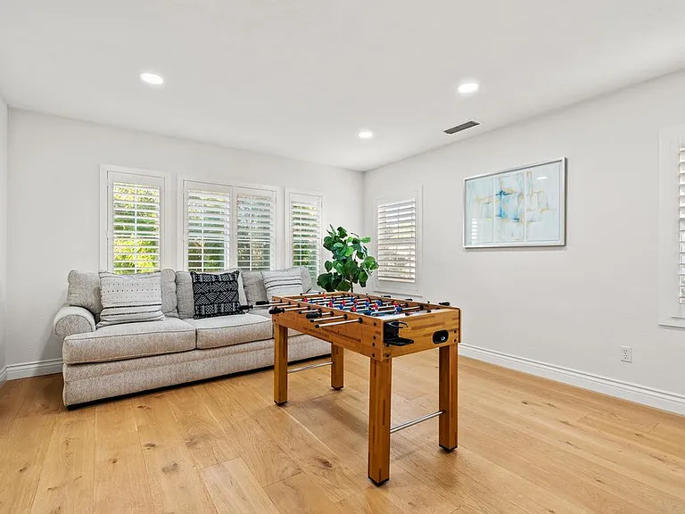 19366 Fortune Pl — Photo 45