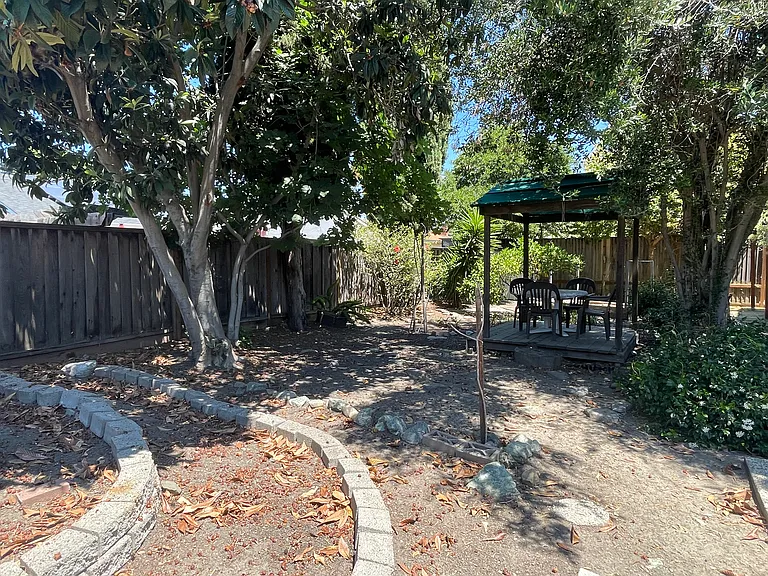 4935 Massachusetts Dr — Photo 39