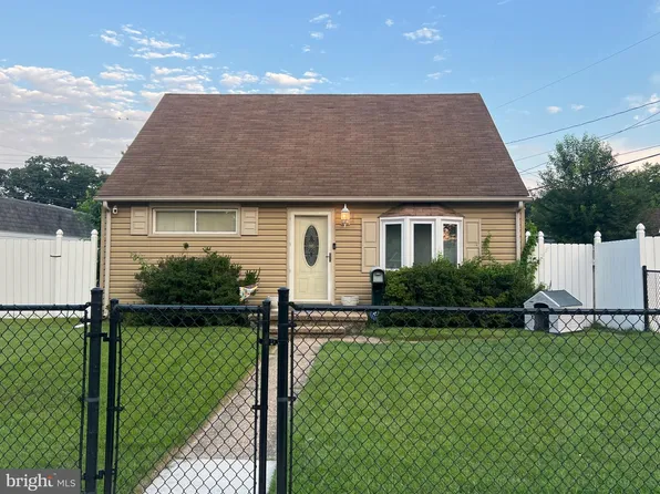 108 Martha Rd, Glen Burnie, MD 21060