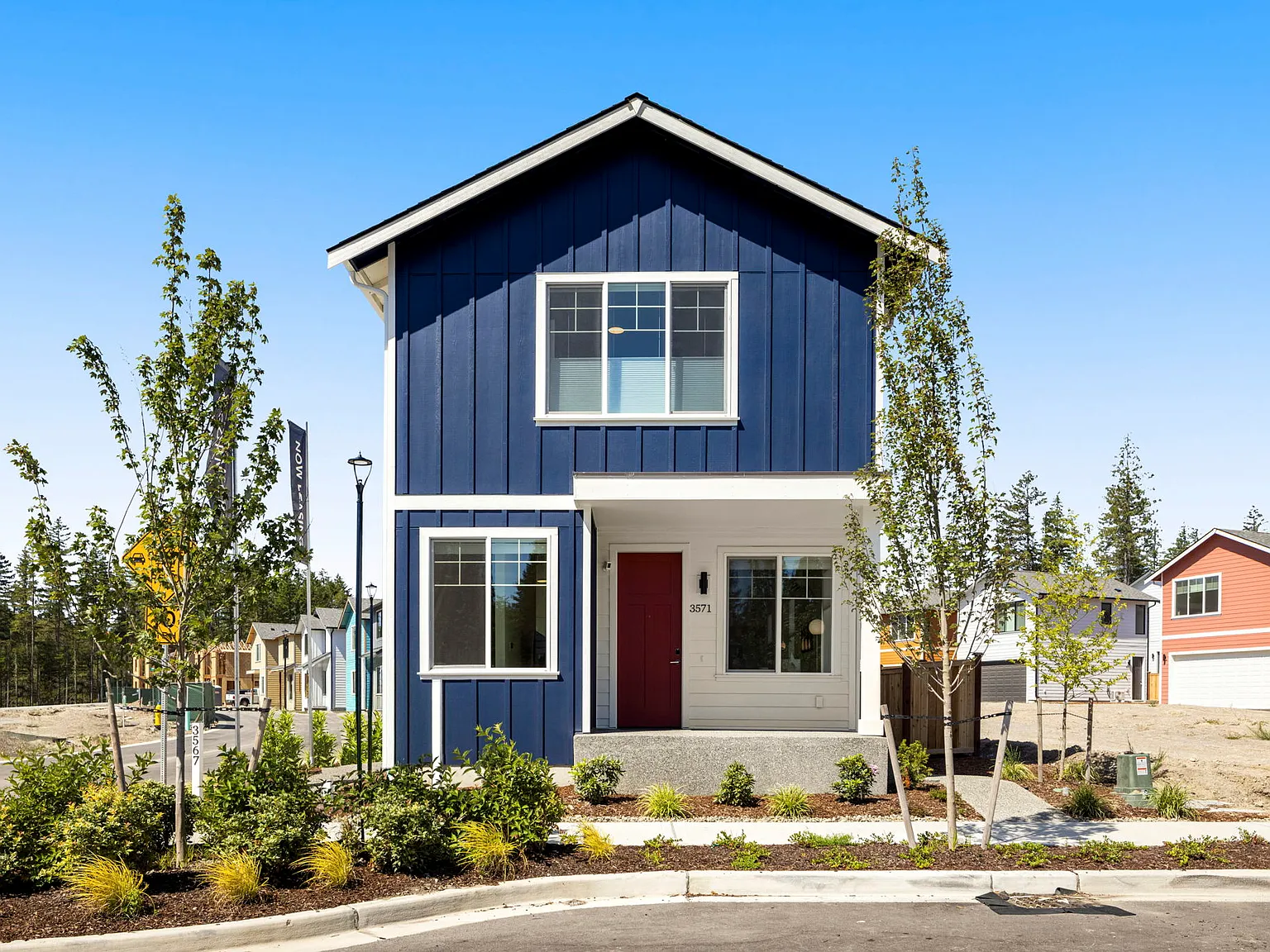 3 bed, 2.5 bath, 1347 sqft, $3,149 — Photo 1
