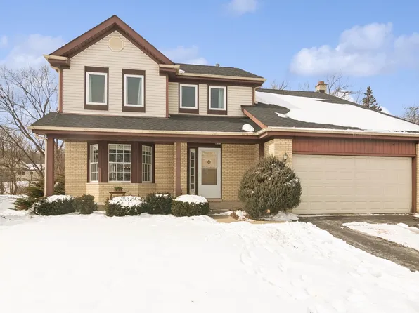 489 Tallgrass Cir, Lake Zurich, IL 60047