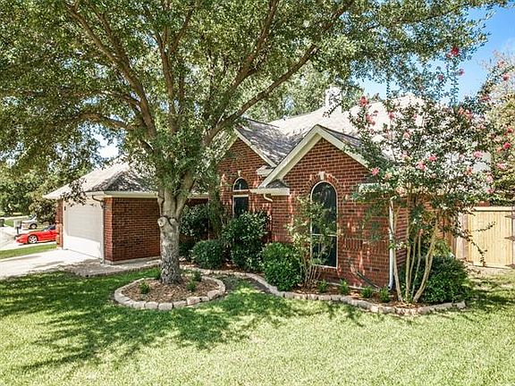 3rd image of 1409 Danielle Dr