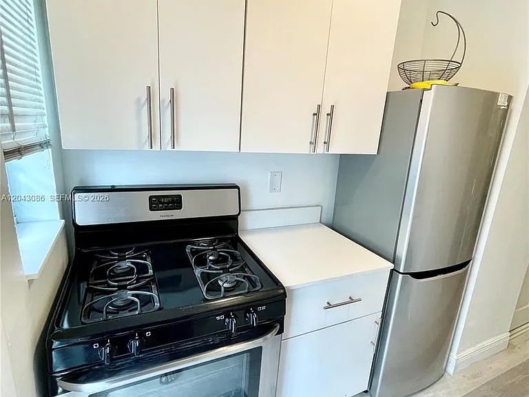 901 Meridian Ave #104 — Photo 7