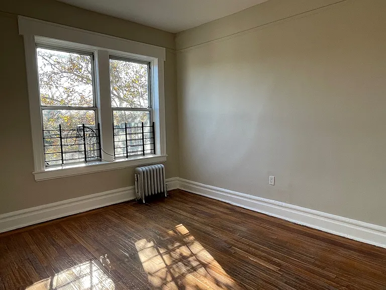 23 Harvard St #12 — Photo 8