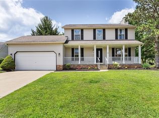525 Picadilly Cir, Akron, OH