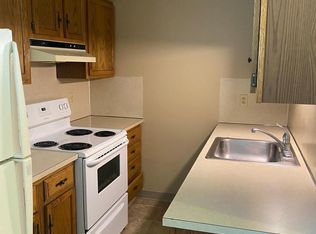 16 W Lemon St APT 3, Lititz, PA 17543