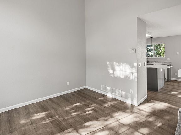 3rd image of 3679 Bareback Dr