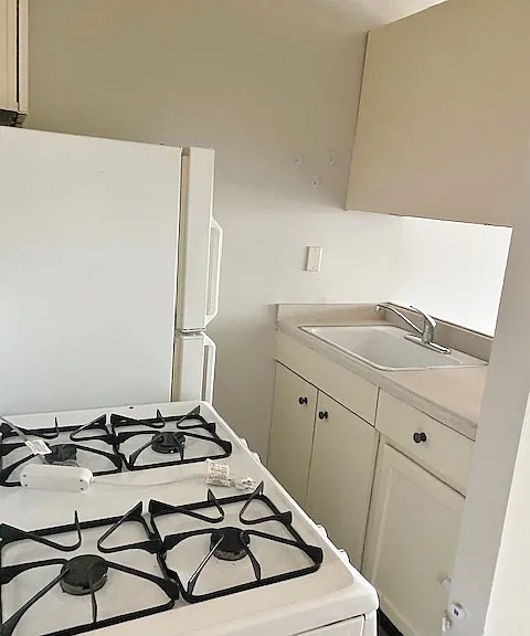 3512 Bryant Ave S #202 — Photo 5
