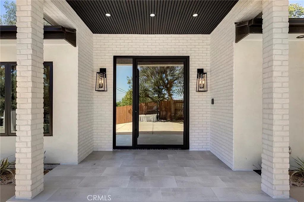 5 bed, 6.5 bath, 4200 sqft, $12,000 — Photo 3