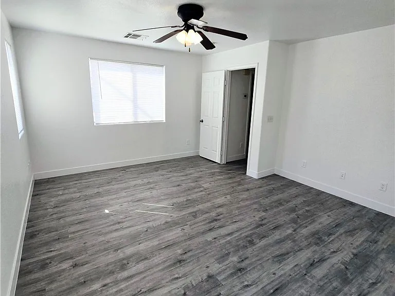 7858 Warwickshire Way — Photo 13