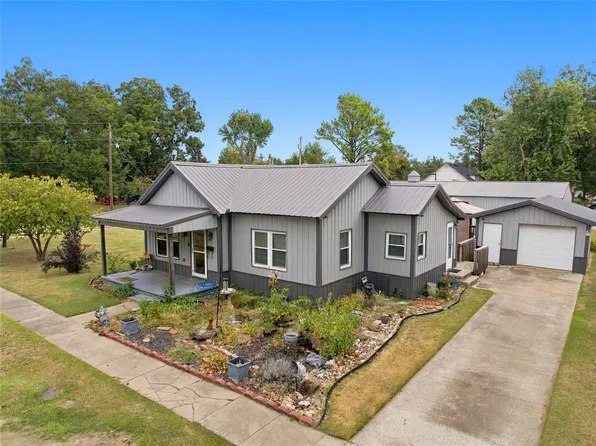 705 S 2nd St, Morris, OK 74445