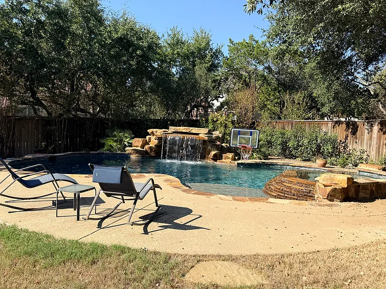 22211 Covella Ct — Photo 45