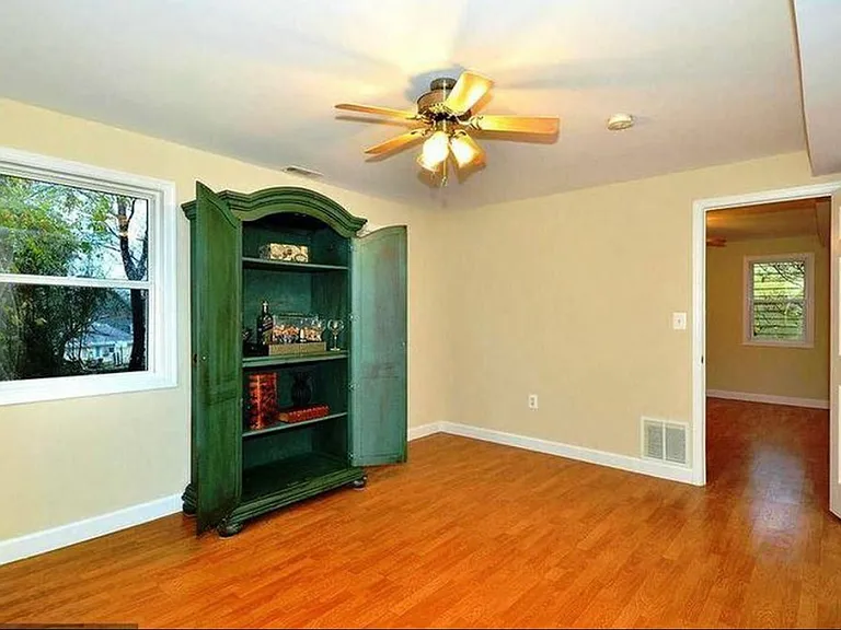 3518 Nimitz Rd — Photo 11