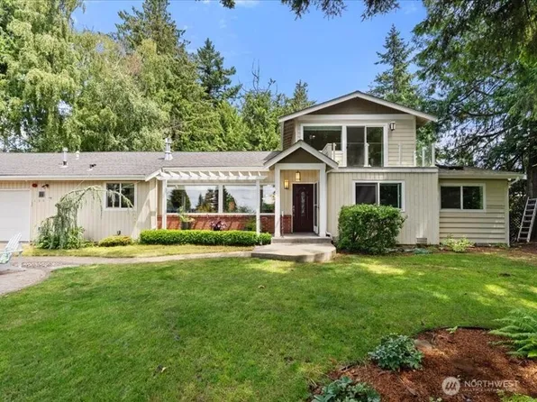 135 SW 192nd Street, Normandy Park, WA 98166