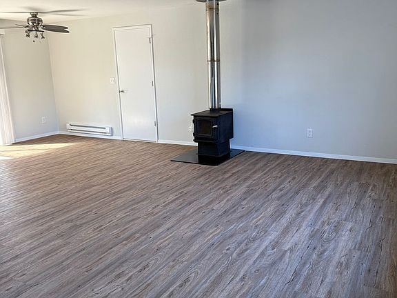 3rd image of 2425 State St