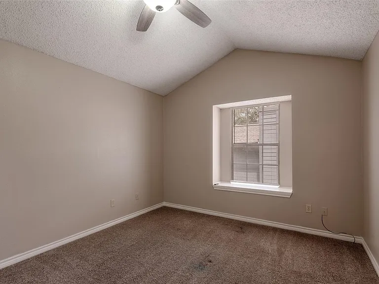 1228 Avenue O #H — Photo 18