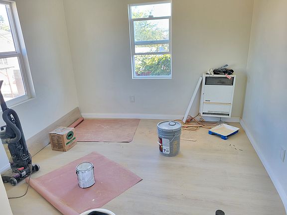 5th image of 1624 E 48th Pl #1626-1/2