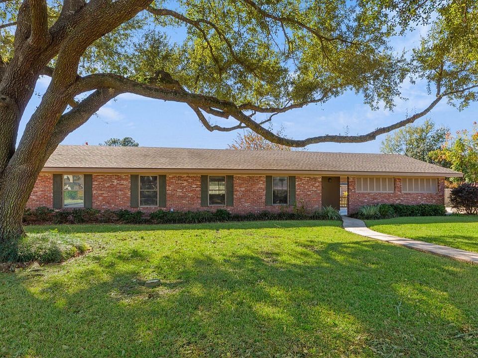1st image of 101 Alonda Dr
