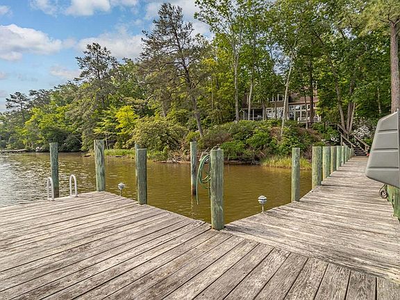 4th image of 112 James Cove Lndg