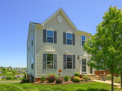 604 Raymond Dr, Oakdale, PA, 15071
