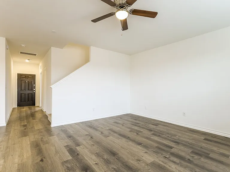10407 Monte Carmel Pl — Photo 6