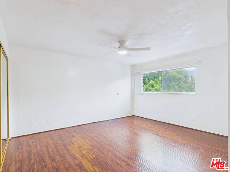 1937 Glenoaks Blvd #150 — Photo 6