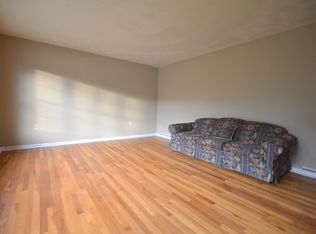 283 Georgetown Ln, Vanport, PA 15009