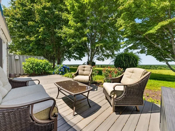 13 Northfield Ln #13, North Dartmouth, MA 02747