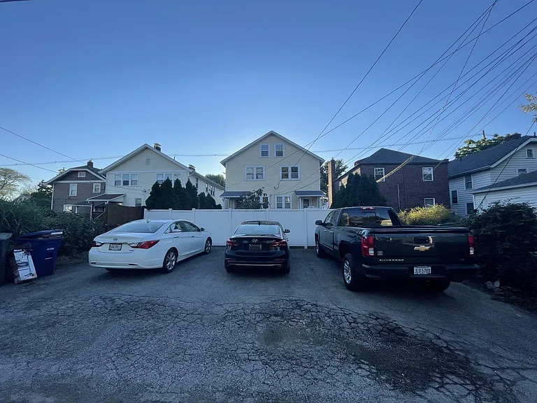 2956 Indianola Ave — Photo 16