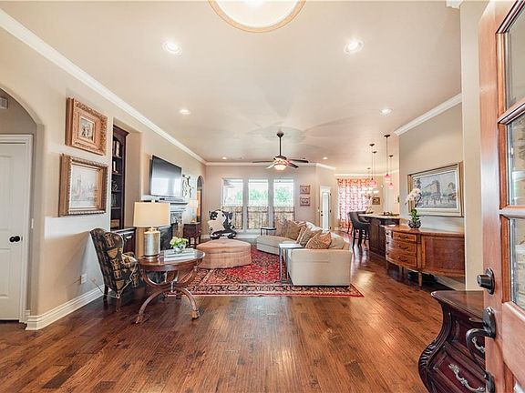 5th image of 15612 Hatterly Ln
