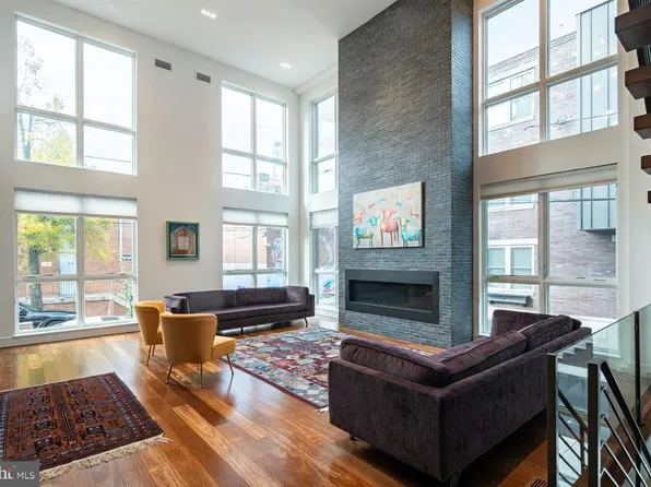 1940 Webster St, Philadelphia, PA 19146