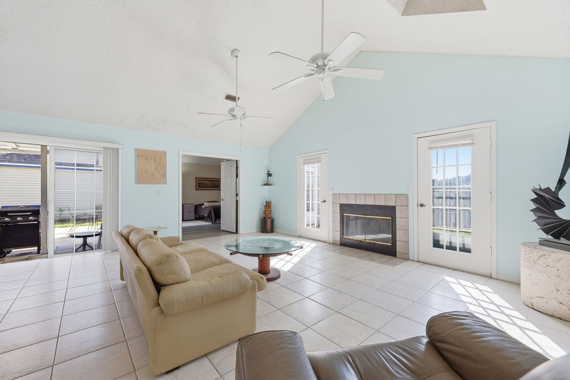 next background image