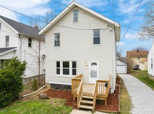 1862 17th St SW, Akron, OH 44314