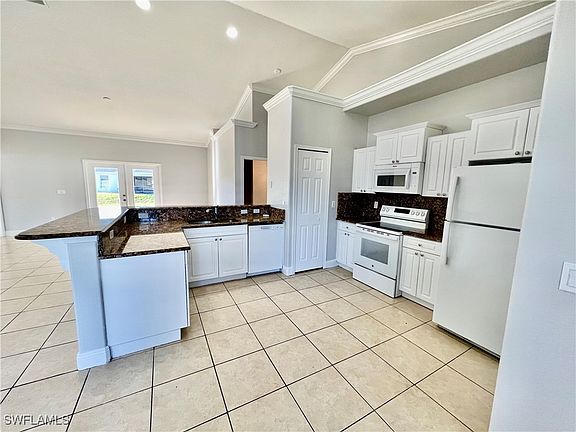 4th image of 3805 12th St W