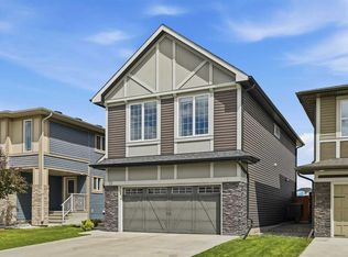 73 S Mount Rae Hts, Okotoks, AB T1S0N7